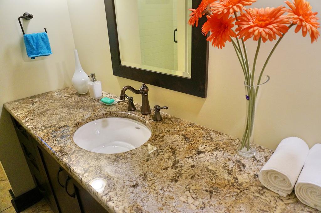 Mission Hill Lake View Villa West Kelowna Εξωτερικό φωτογραφία